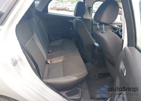 2013 Ford Focus Se z USA, uszkodzony, nr VIN 1FADP3F21DL168277